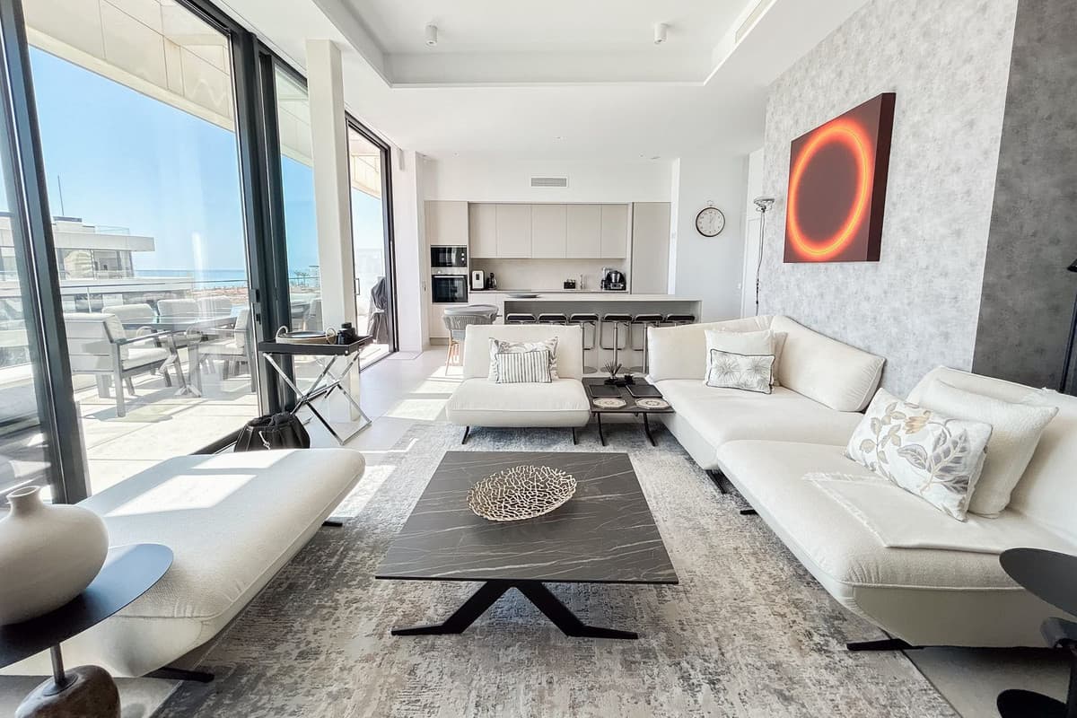 Penthouse Duplex in Torremolinos — photo 4 of 10