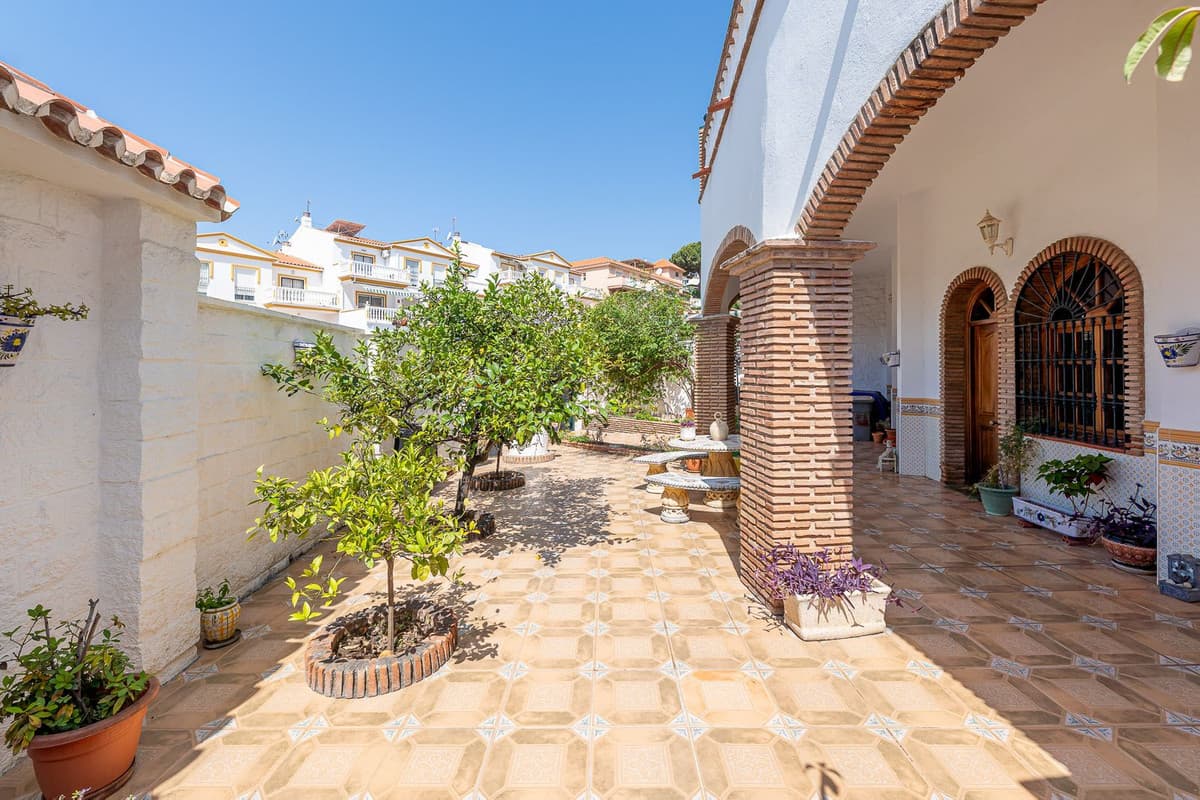 Townhouse in Benalmadena — photo 2 of 10