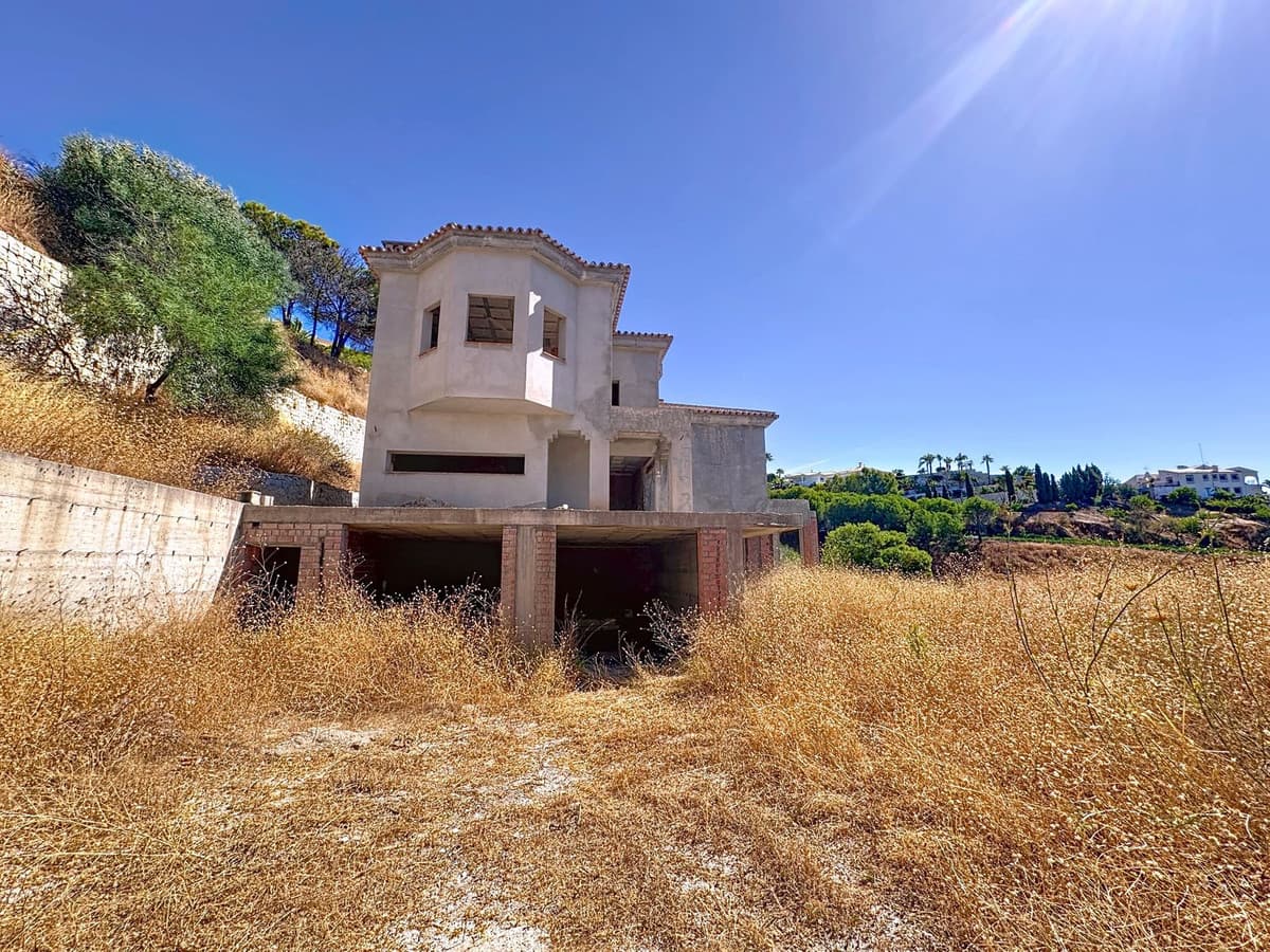 Detached Villa in Valtocado — photo 1 of 10