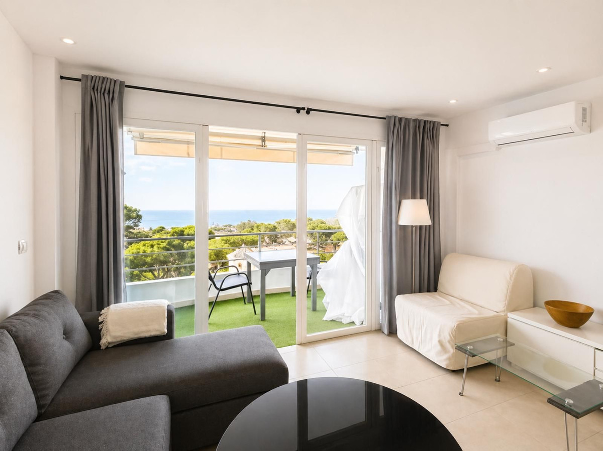 Middle Floor Apartment in Costabella — photo 2 of 10