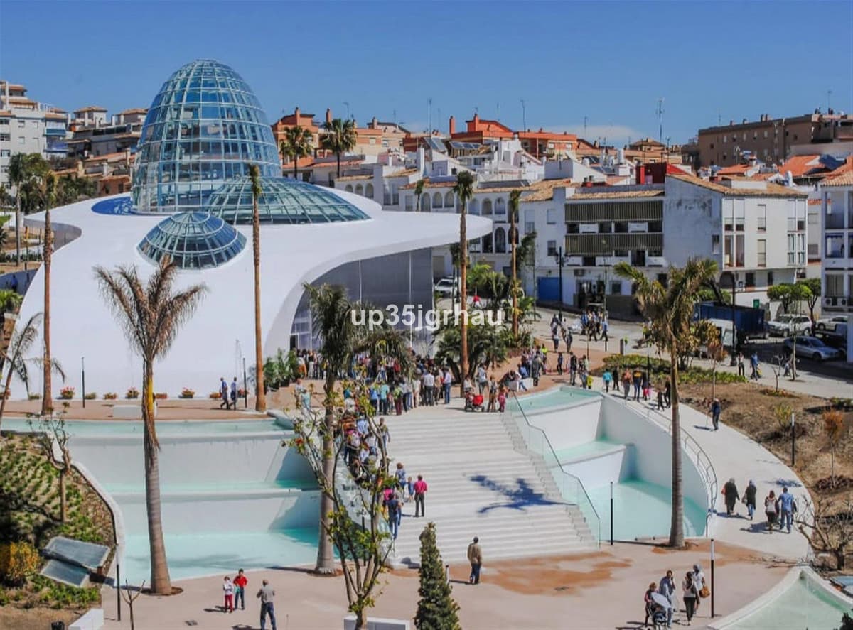 Top Floor Apartment in Estepona — photo 1 of 10