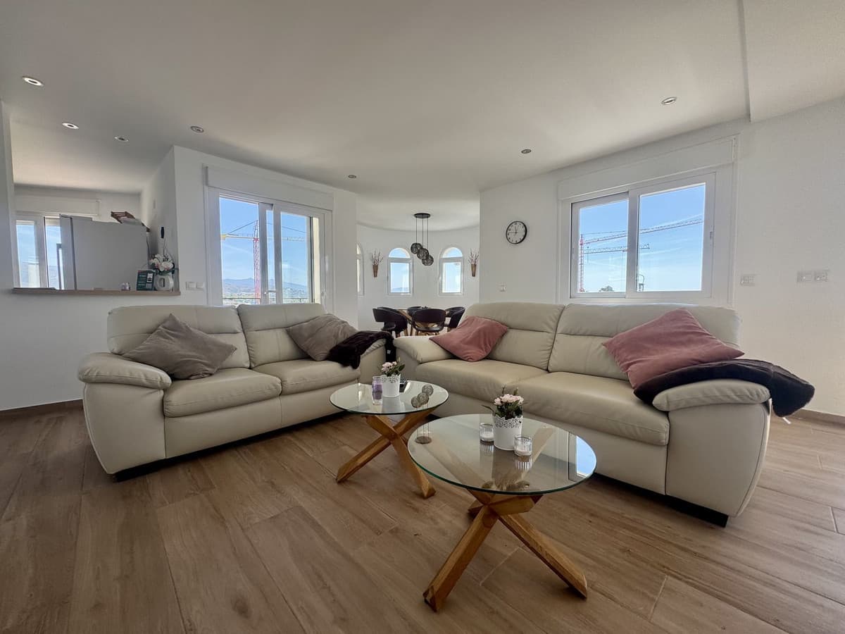 Detached Villa in Estepona — photo 9 of 10