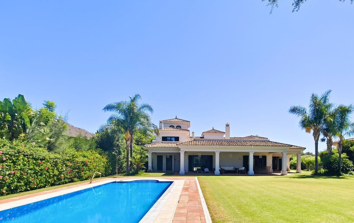 Detached Villa in San Roque Club — photo 1 of 10