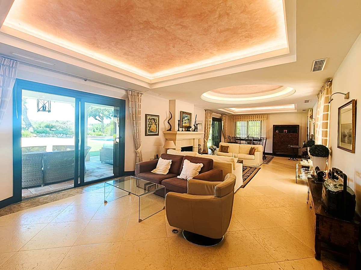 Detached Villa in San Roque Club — photo 4 of 10