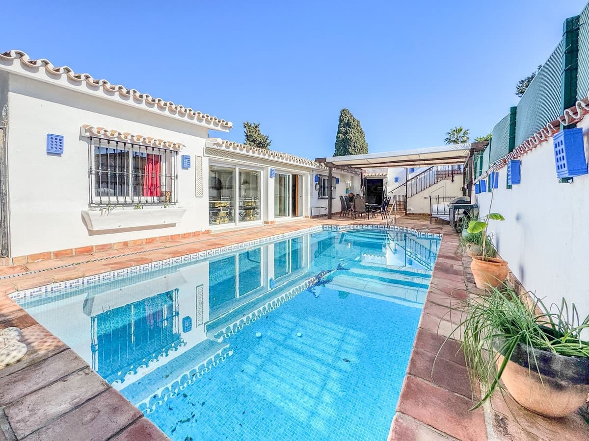 Detached Villa in Costalita — photo 1 of 10