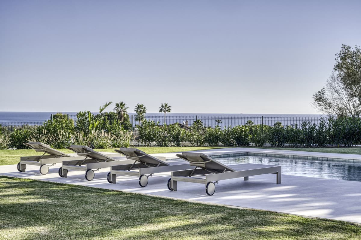 Detached Villa in El Rosario — photo 1 of 10