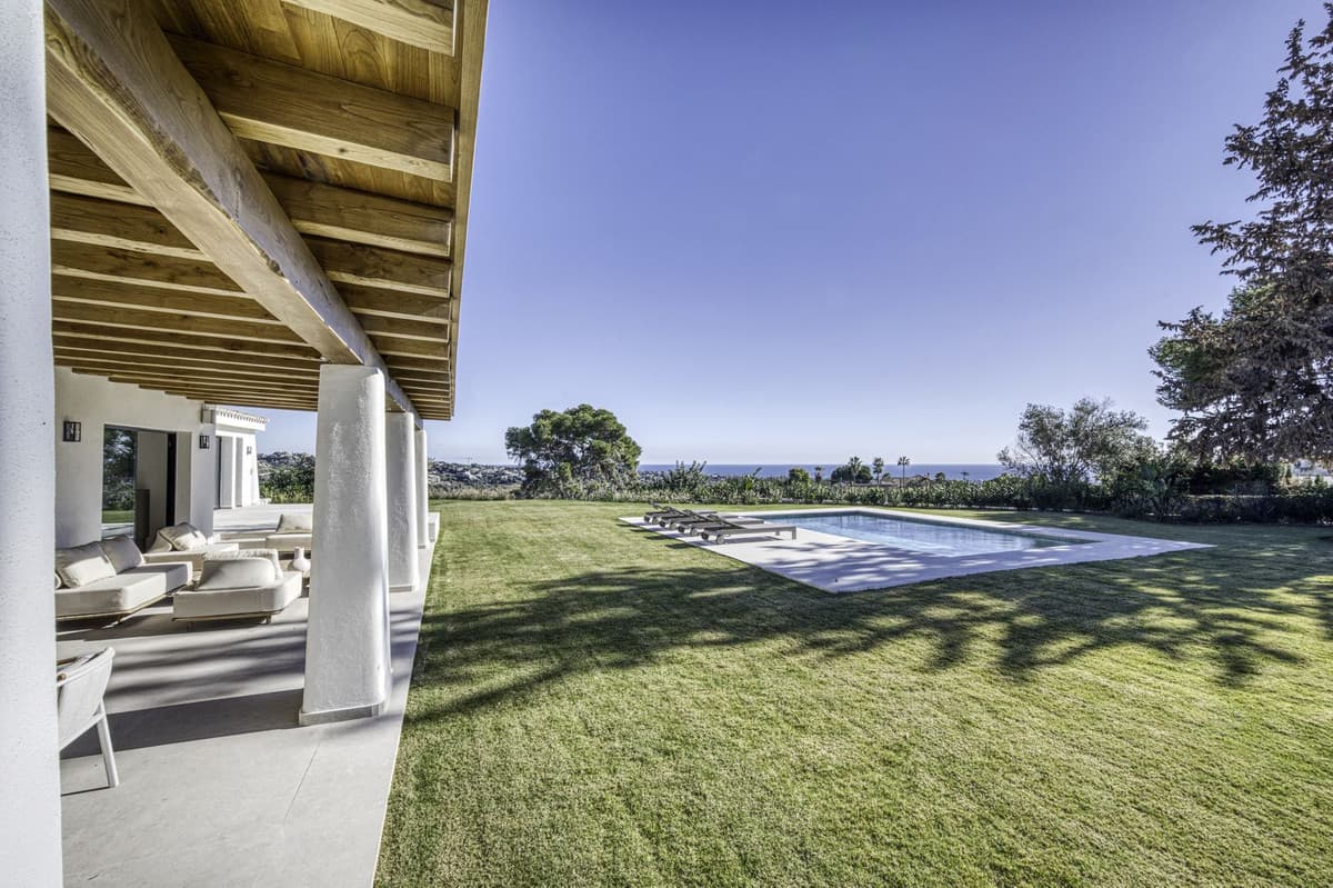 Detached Villa in El Rosario — photo 3 of 10