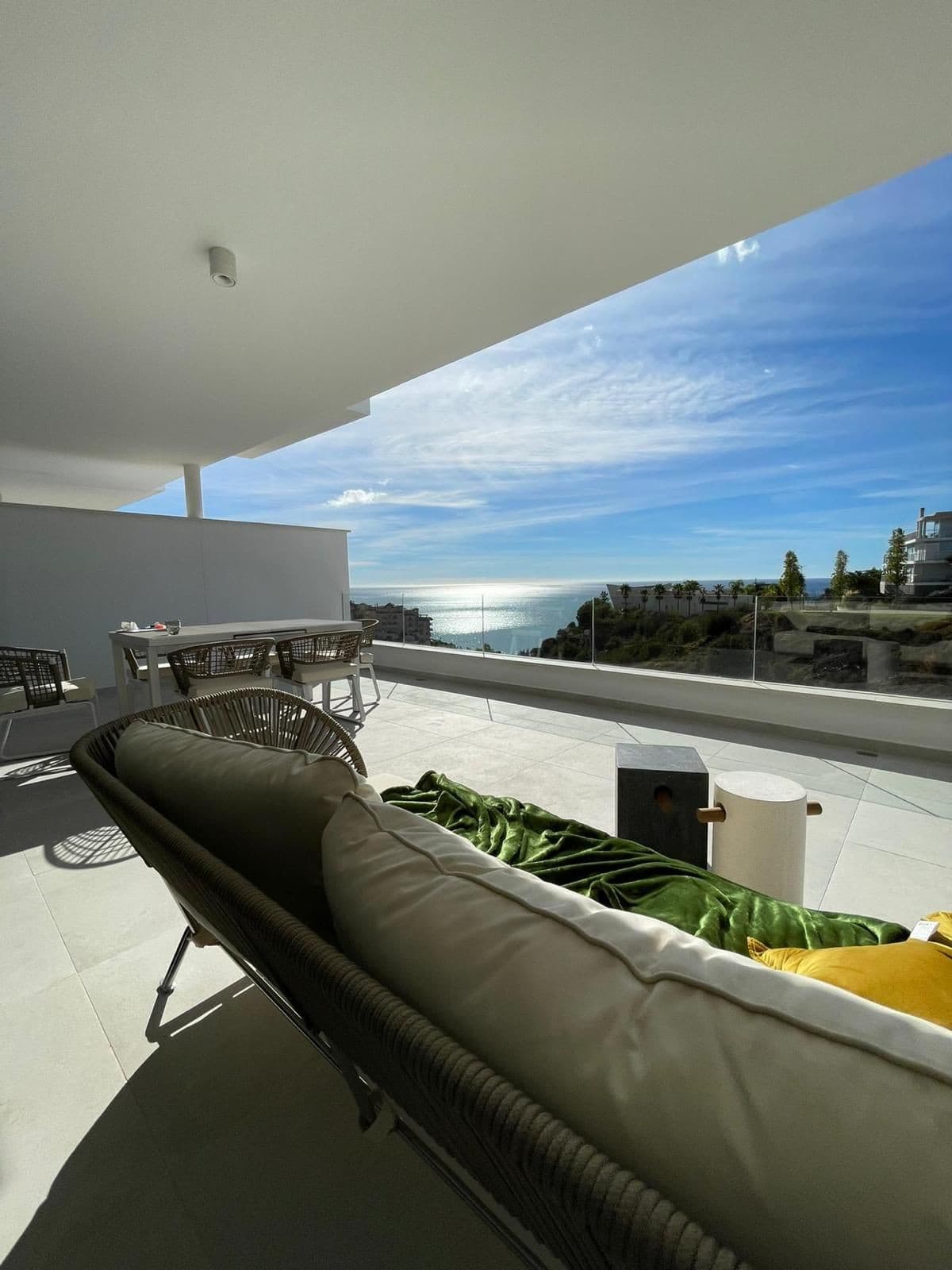 Middle Floor Apartment in Benalmadena Costa — photo 4 of 10