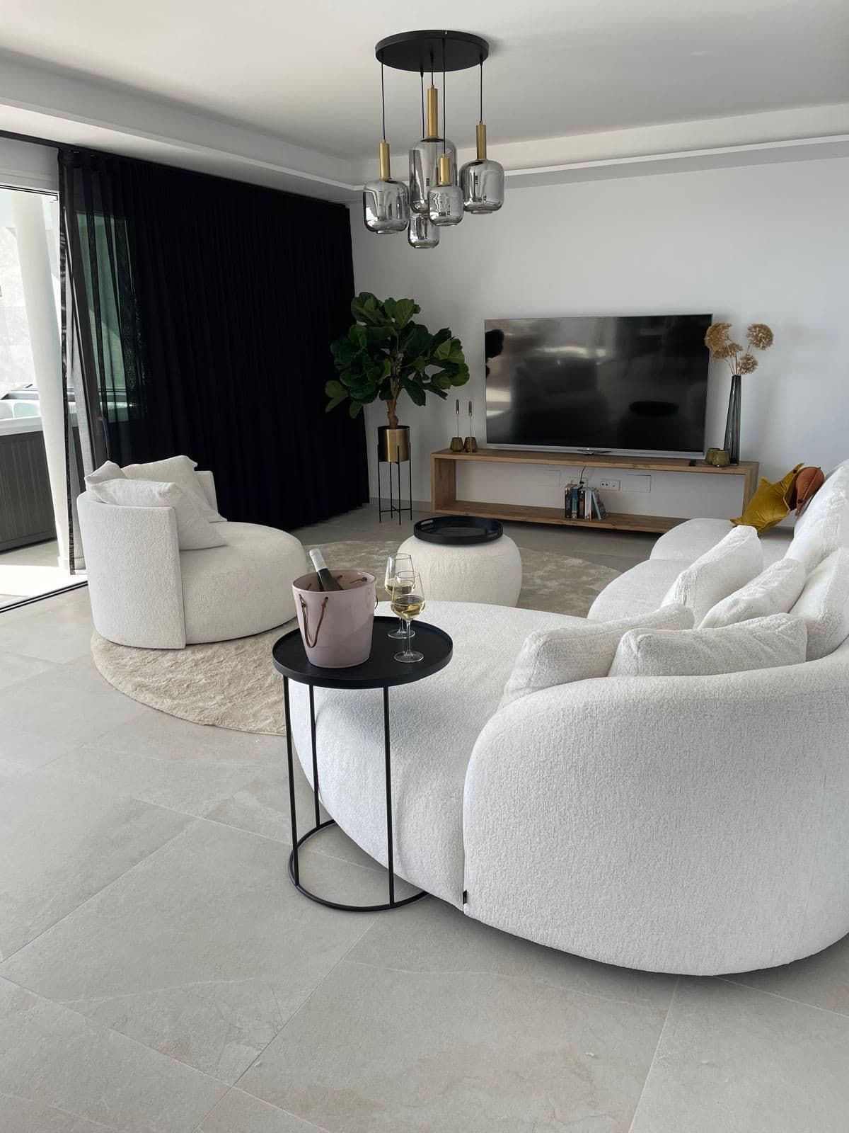 Middle Floor Apartment in Benalmadena Costa — photo 5 of 10