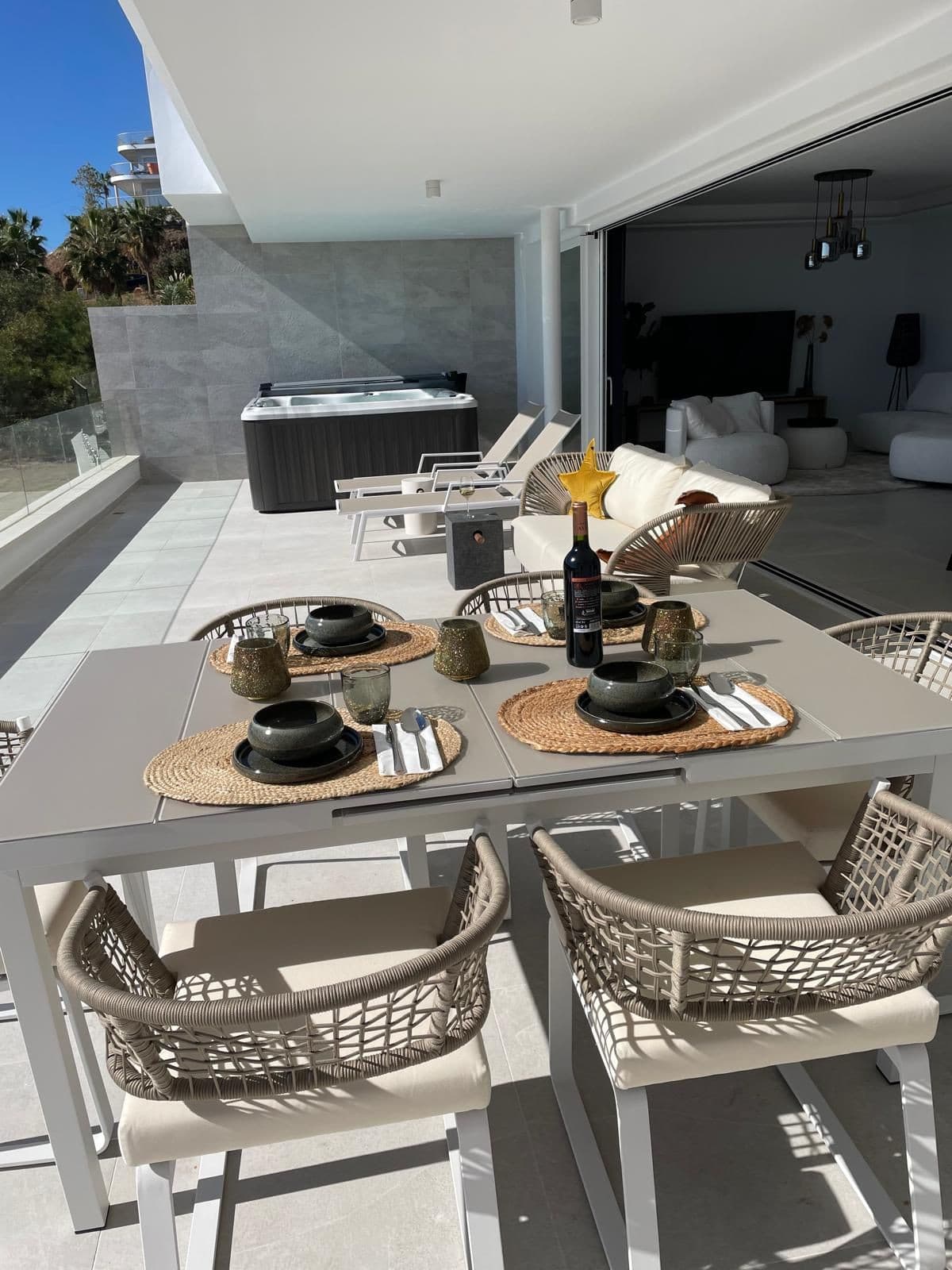 Middle Floor Apartment in Benalmadena Costa — photo 6 of 10