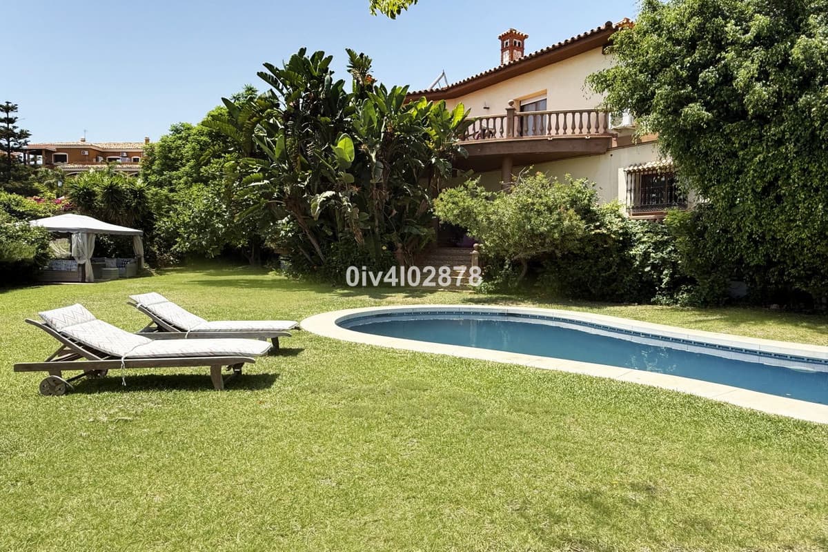 Detached Villa in Benalmadena Costa — photo 6 of 10