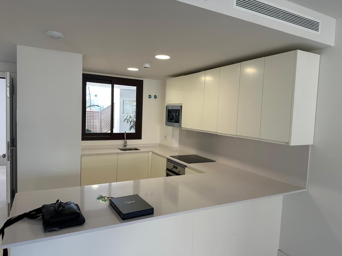 Ground Floor Apartment in Benalmadena Costa — photo 2 of 10