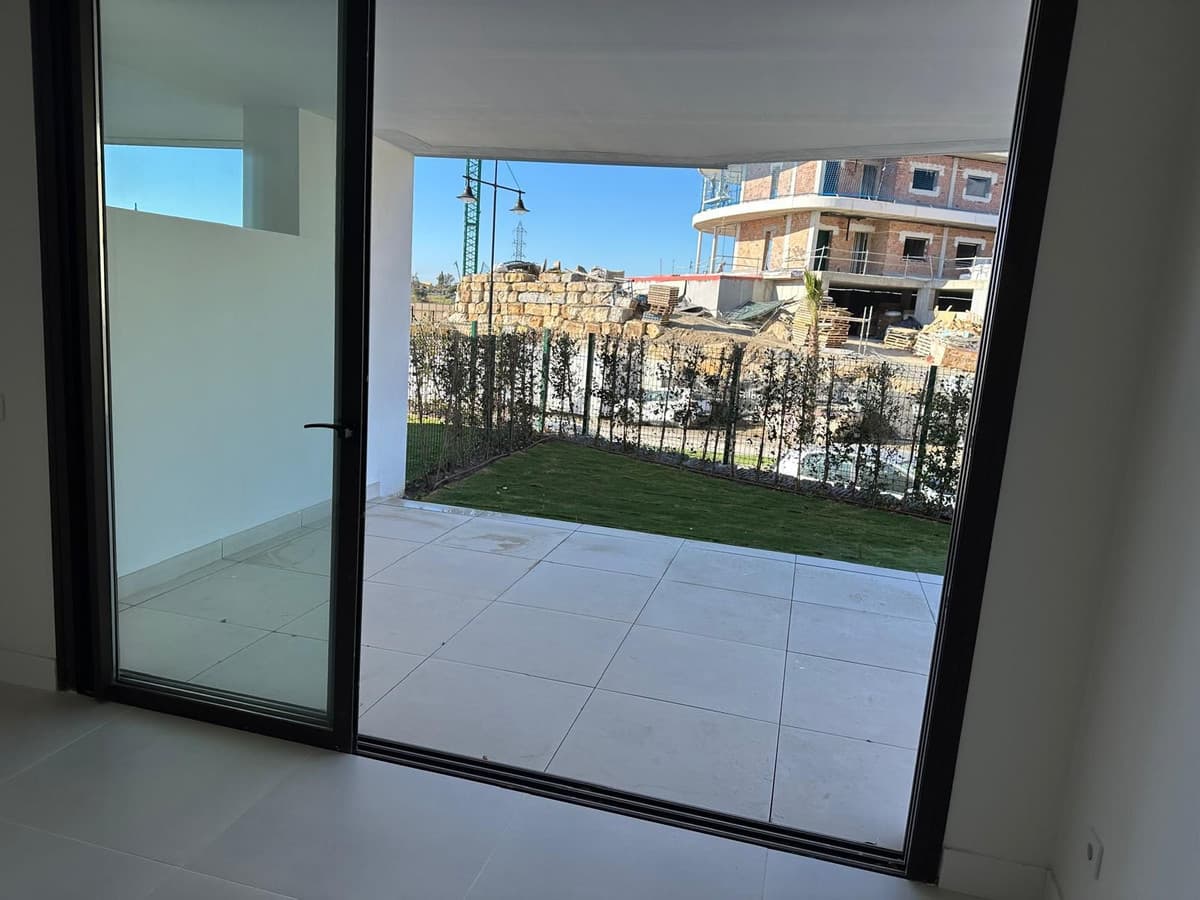 Ground Floor Apartment in Benalmadena Costa — photo 7 of 10