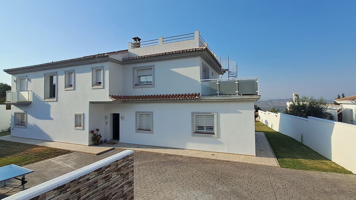 Detached Villa in Alhaurín el Grande — photo 9 of 10