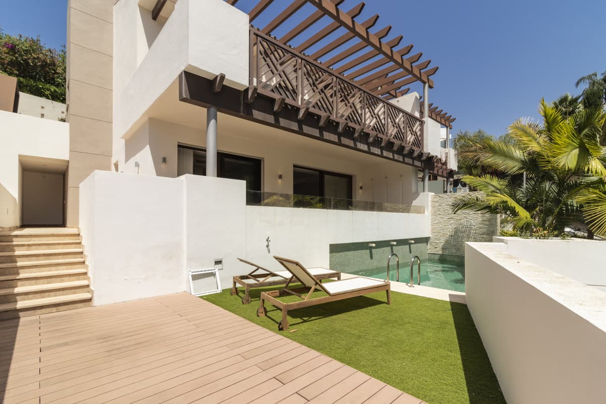 Semi-Detached House in Marbella — photo 1 of 10