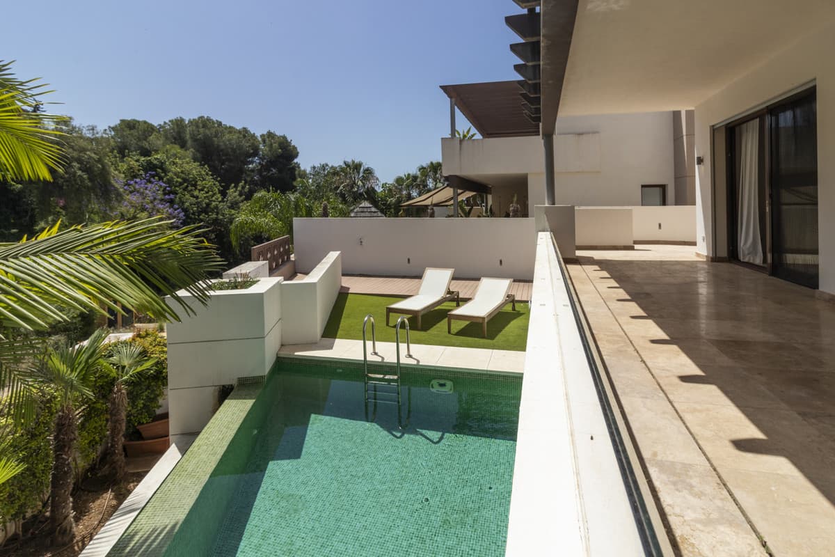 Semi-Detached House in Marbella — photo 3 of 10
