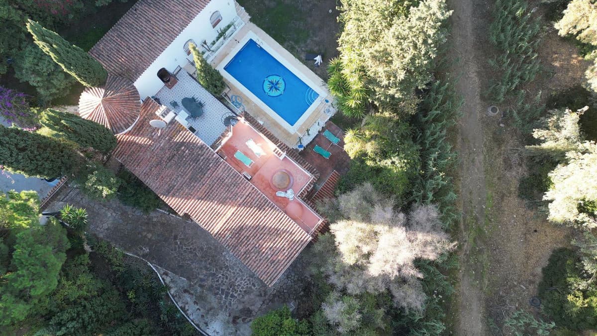 Detached Villa in Calahonda — photo 2 of 10
