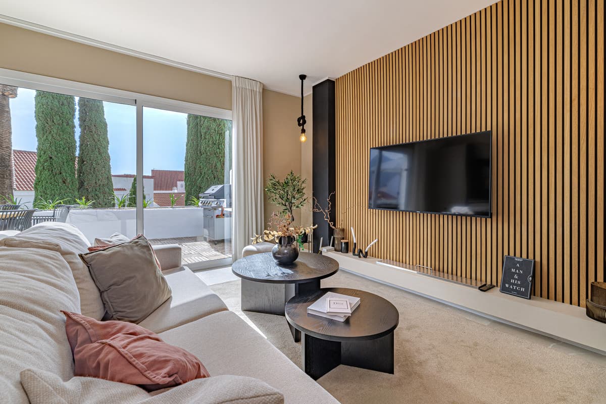 Middle Floor Apartment in Nueva Andalucía — photo 2 of 10