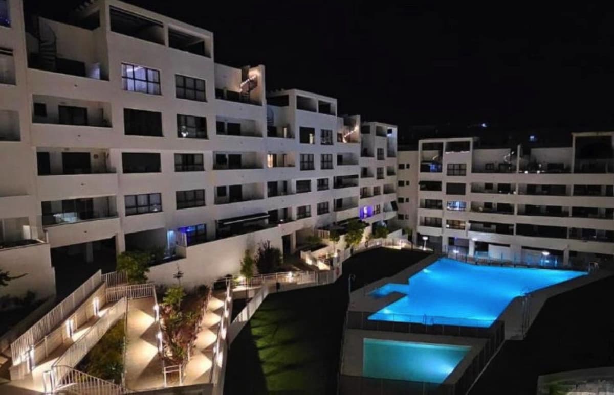 Penthouse Duplex in Estepona — photo 3 of 10