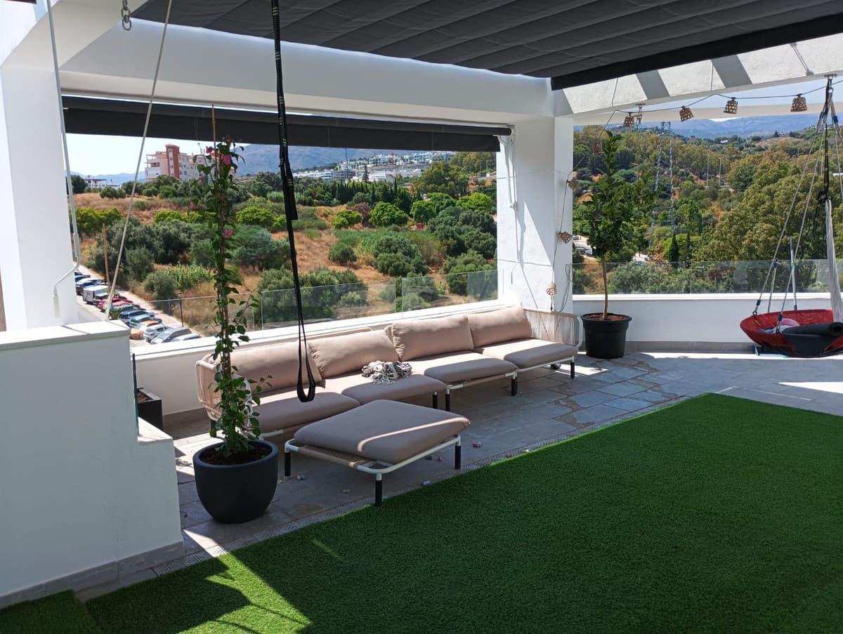 Penthouse Duplex in Estepona — photo 4 of 10