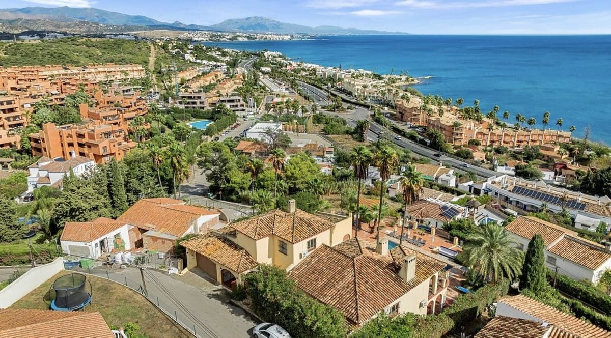 Detached Villa in Estepona — photo 9 of 10