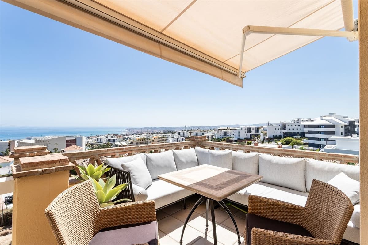 Penthouse in Higueron — photo 1 of 10