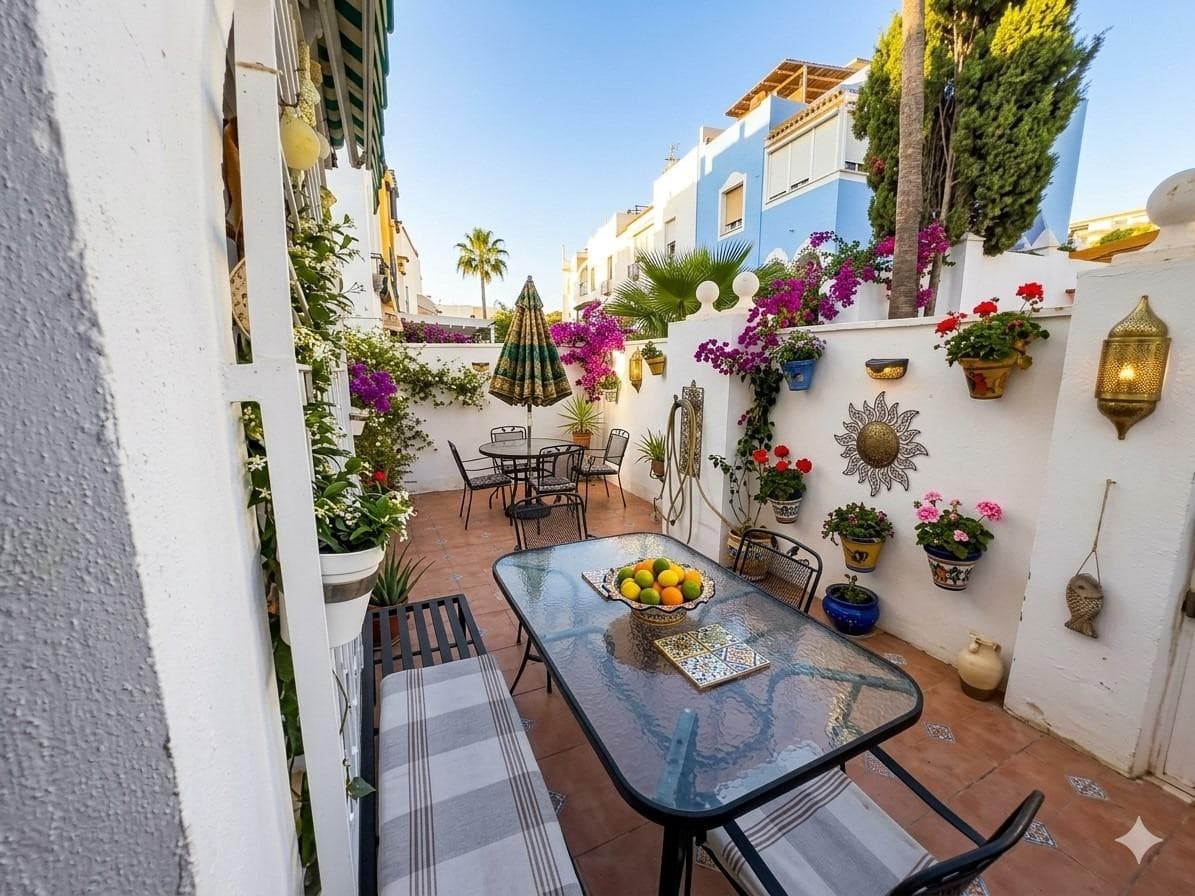 Semi-Detached House in La Colina — photo 4 of 10