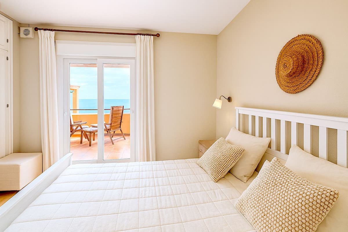 Townhouse in Estepona — photo 9 of 10