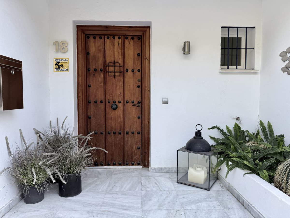 Semi-Detached House in Guadalmina Baja — photo 10 of 10