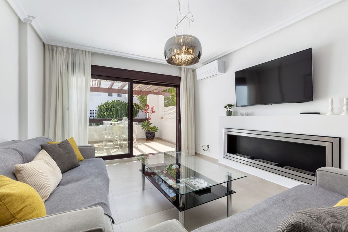 Ground Floor Apartment in Nueva Andalucía — photo 2 of 10