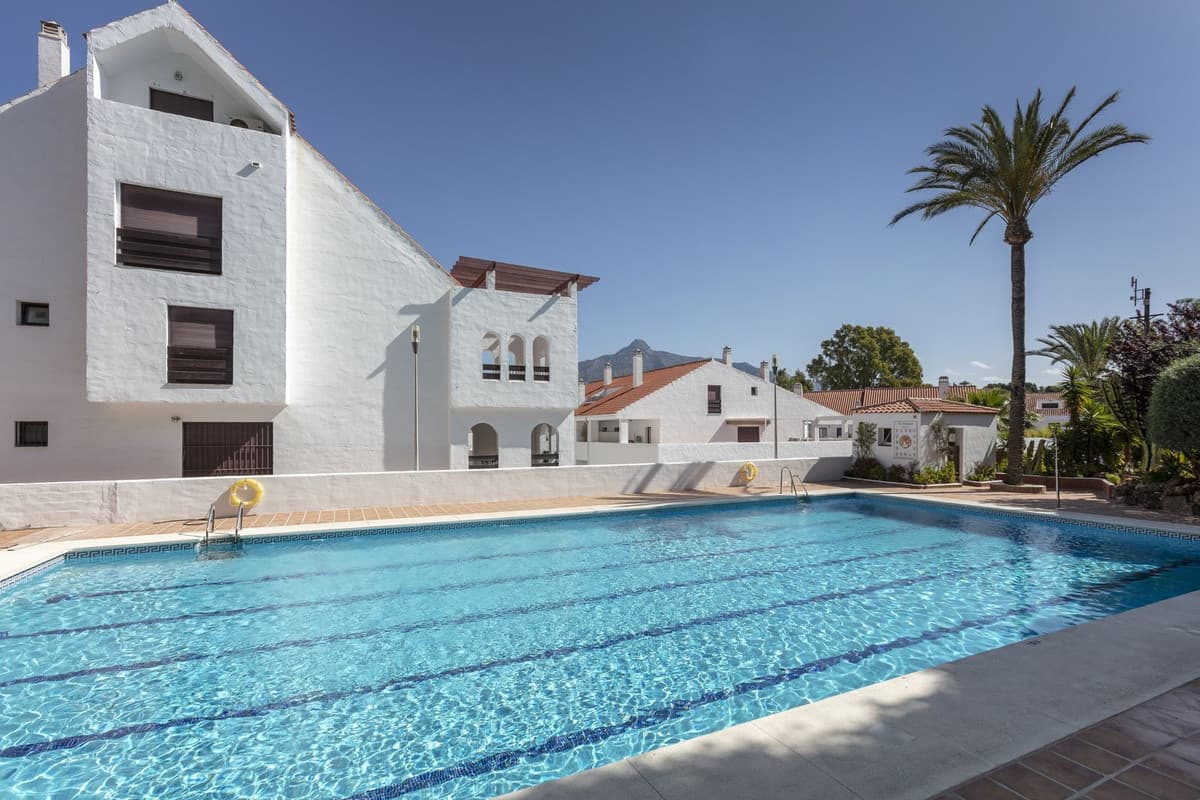 Ground Floor Apartment in Nueva Andalucía — photo 7 of 10