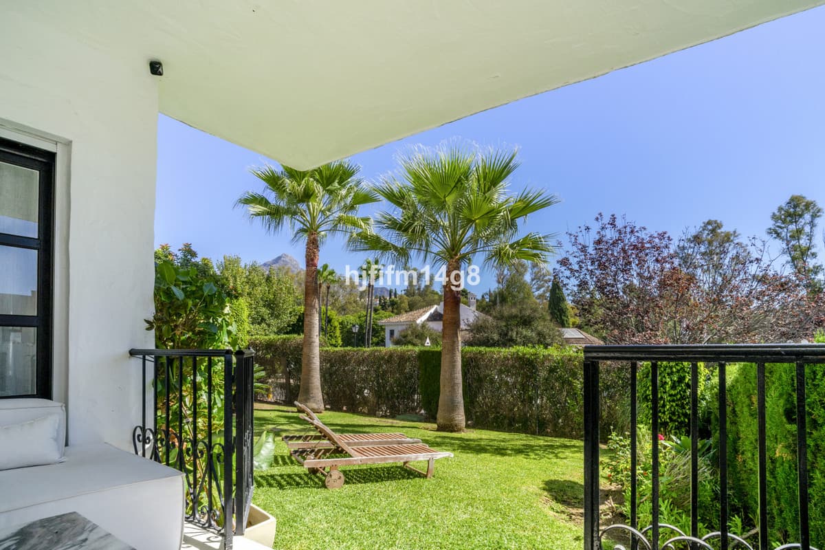 Ground Floor Apartment in Nueva Andalucía — photo 3 of 10