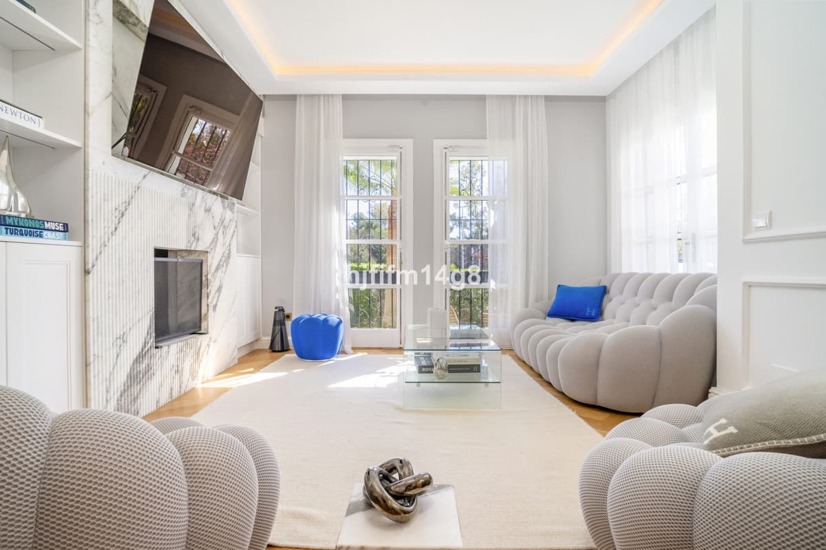 Ground Floor Apartment in Nueva Andalucía — photo 6 of 10