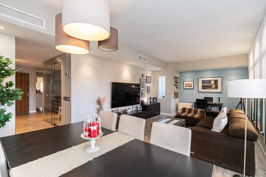 Middle Floor Apartment in Elviria — photo 4 of 10