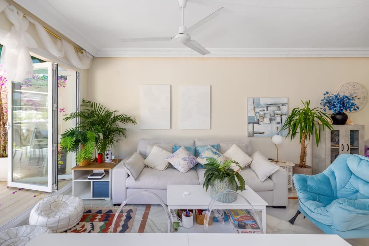 Middle Floor Apartment in Nueva Andalucía — photo 7 of 10