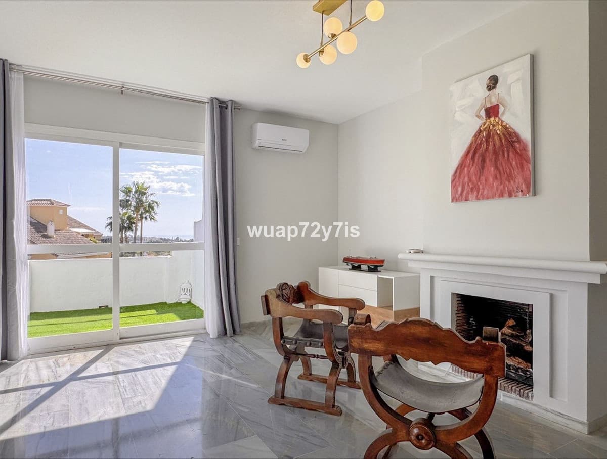 Penthouse in Bel Air — photo 5 of 10