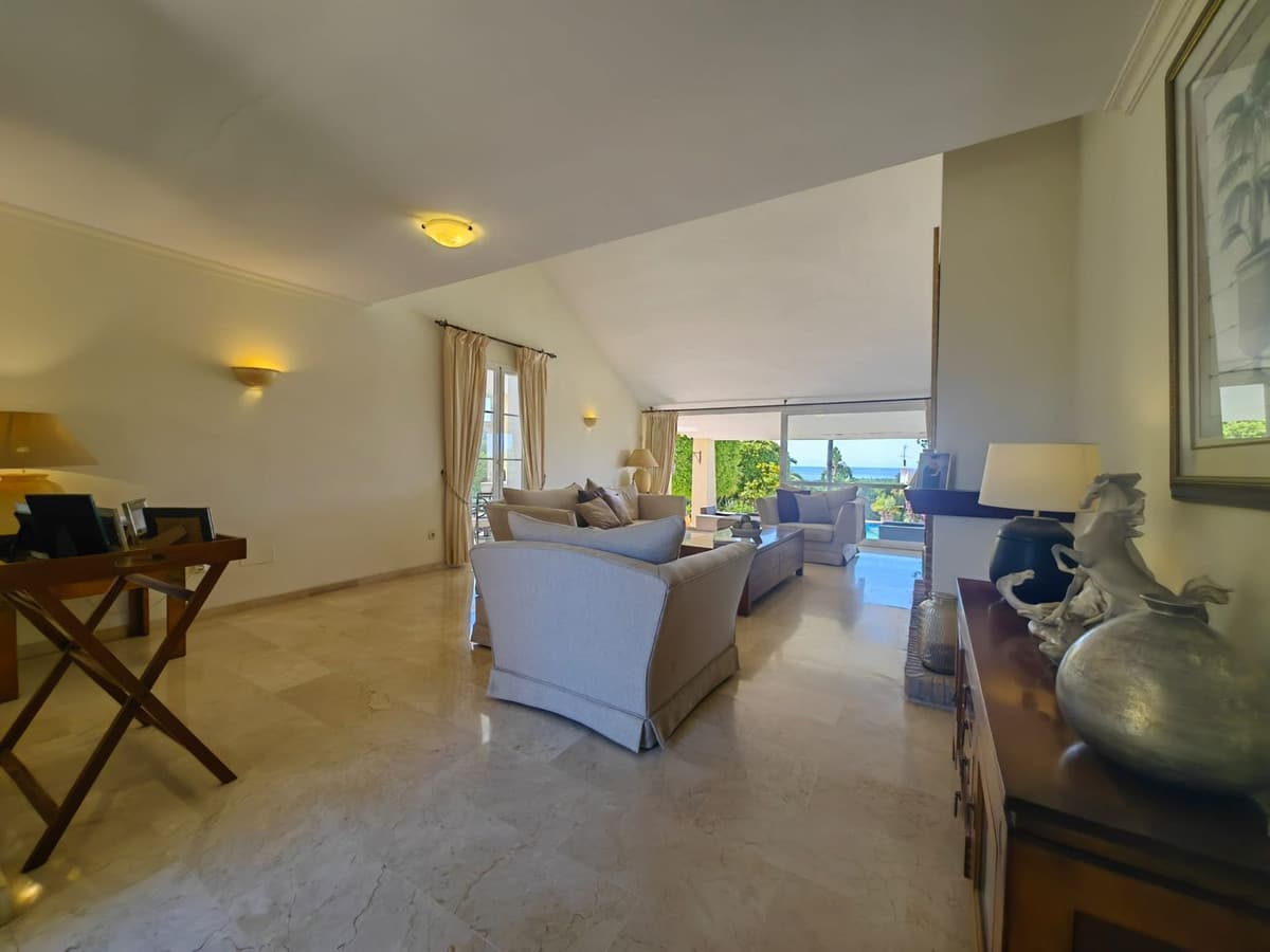 Detached Villa in Estepona — photo 8 of 10