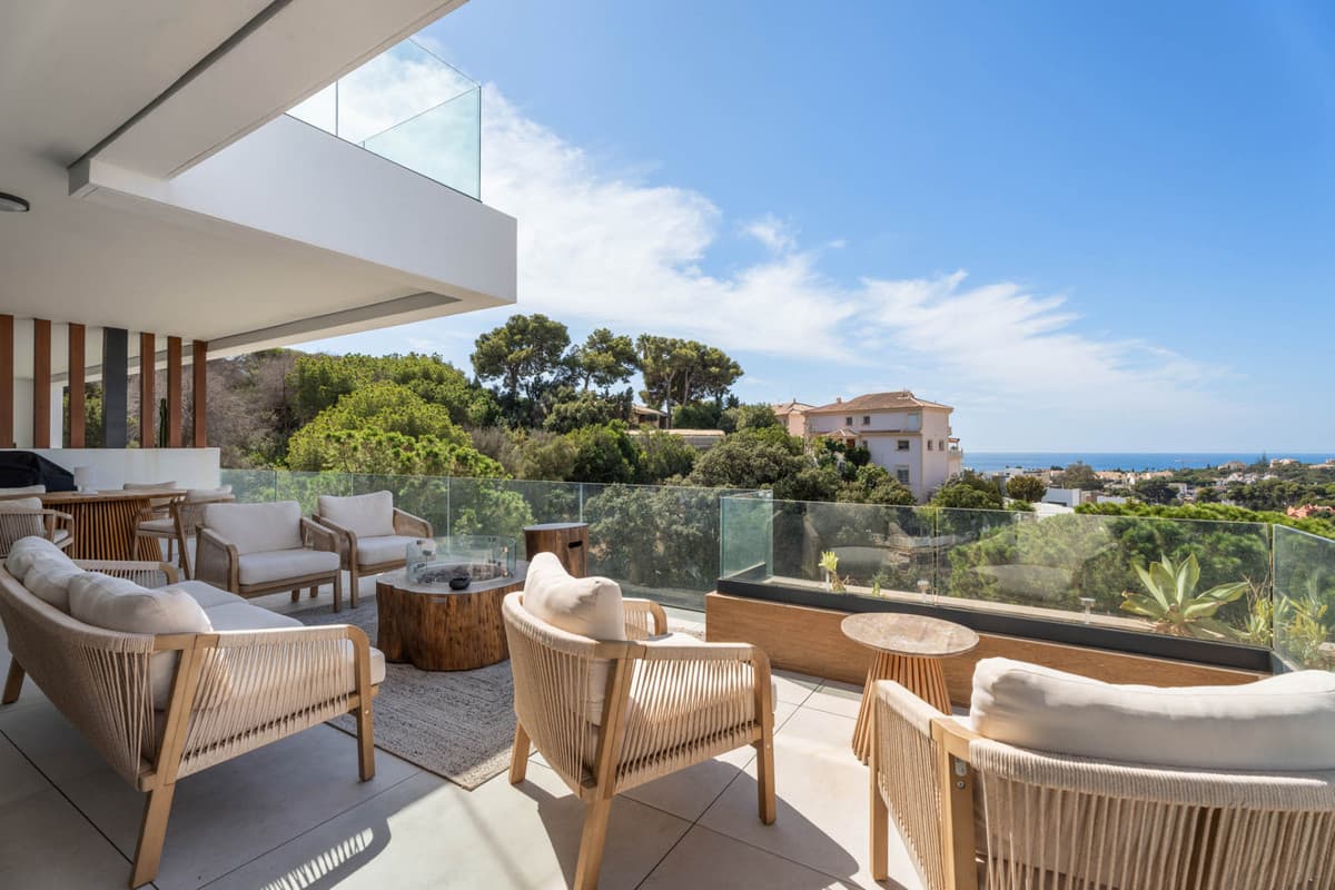 Penthouse Duplex in Artola — photo 7 of 10
