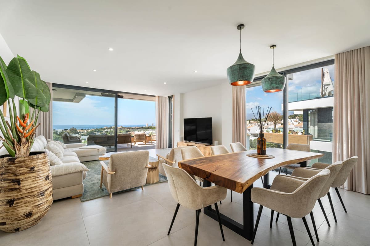 Penthouse Duplex in Artola — photo 10 of 10