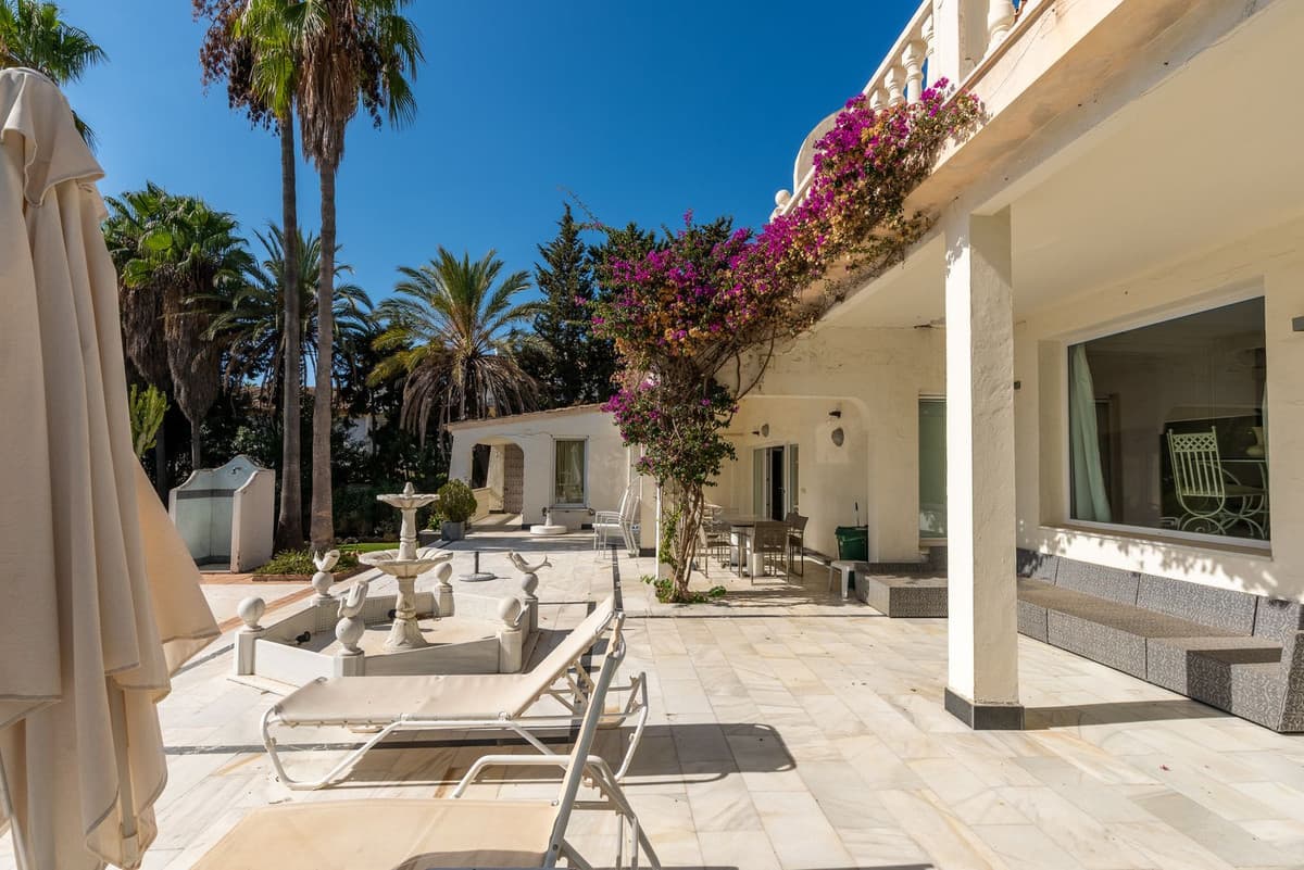 Detached Villa in Estepona — photo 5 of 10