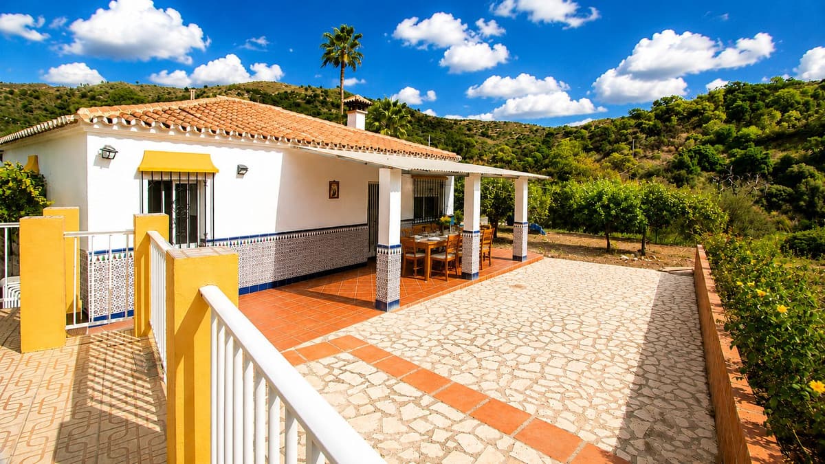 Cortijo in Estepona — photo 1 of 10