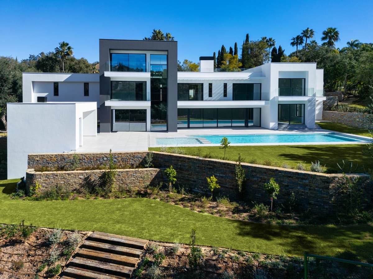 Detached Villa in Sotogrande Alto — photo 1 of 10