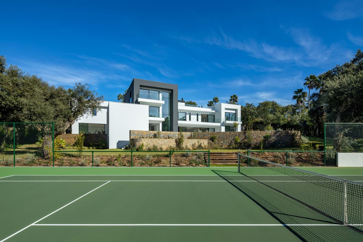 Detached Villa in Sotogrande Alto — photo 2 of 10