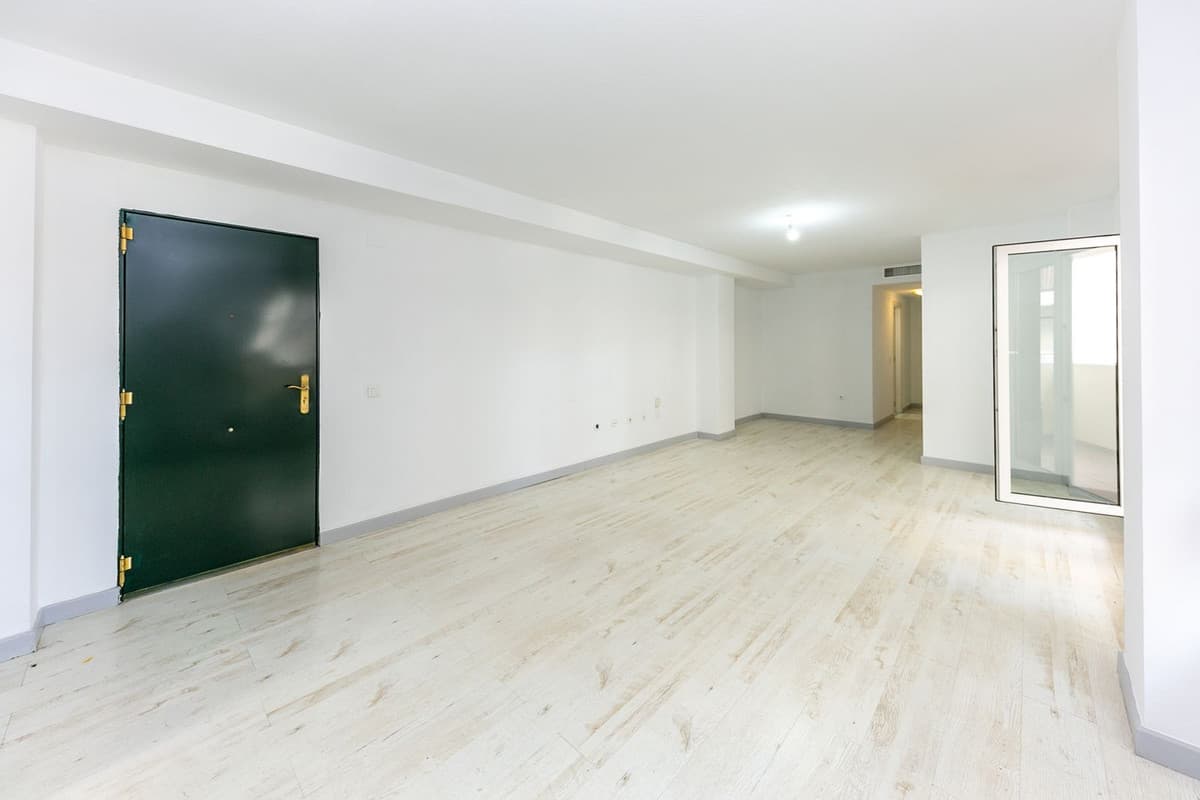 Middle Floor Apartment in Torrequebrada — photo 6 of 10