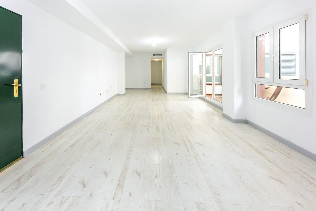 Middle Floor Apartment in Torrequebrada — photo 7 of 10