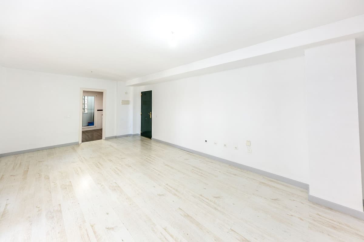 Middle Floor Apartment in Torrequebrada — photo 8 of 10
