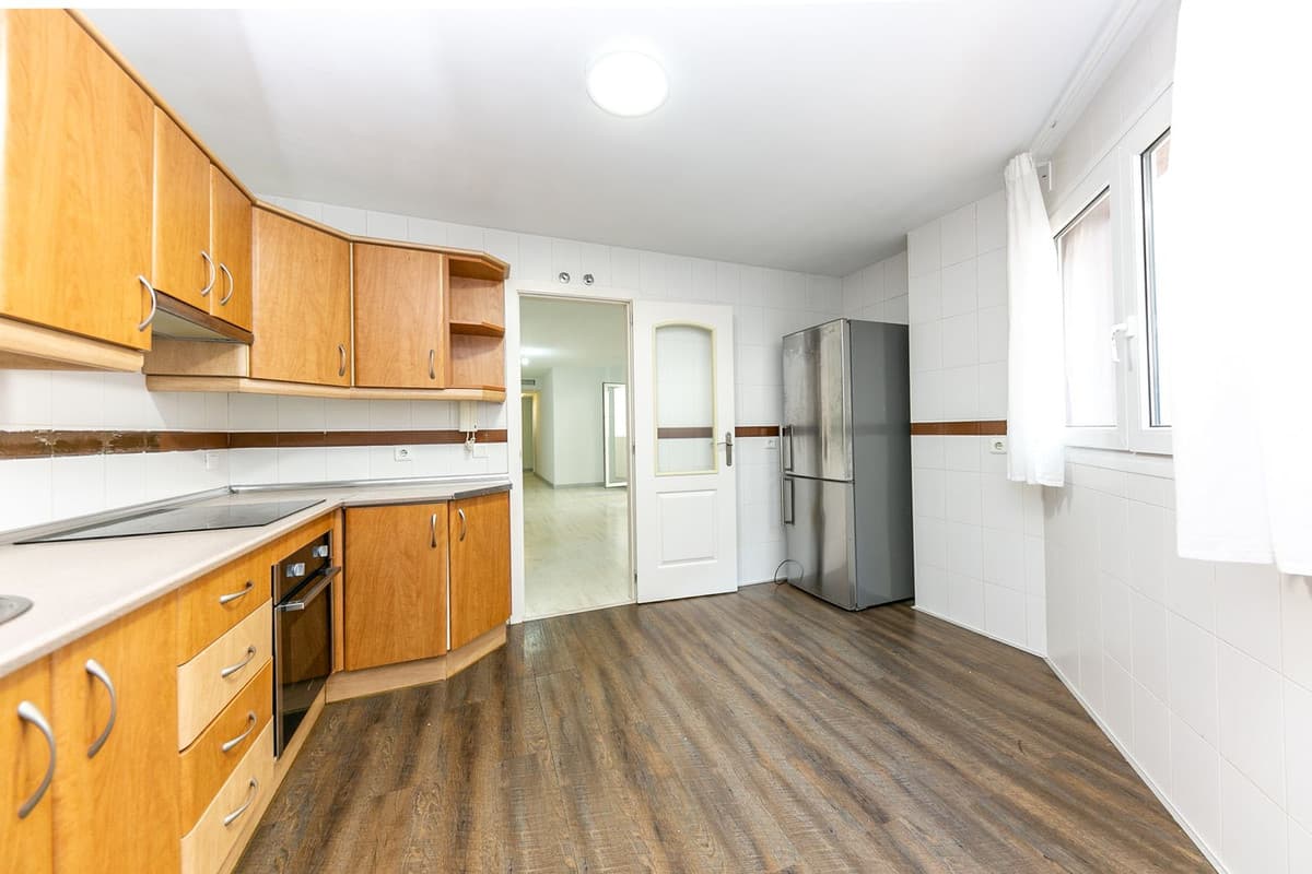 Middle Floor Apartment in Torrequebrada — photo 10 of 10