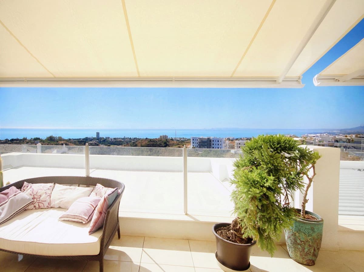 Penthouse Duplex in Altos de los Monteros — photo 3 of 10