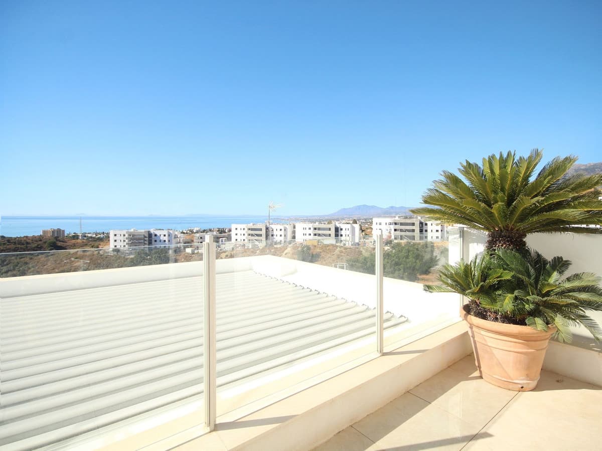 Penthouse Duplex in Altos de los Monteros — photo 5 of 10