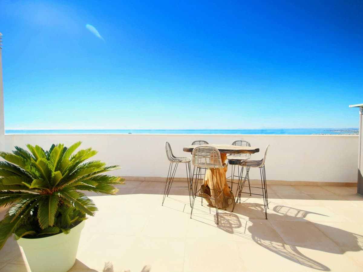 Penthouse Duplex in Altos de los Monteros — photo 9 of 10